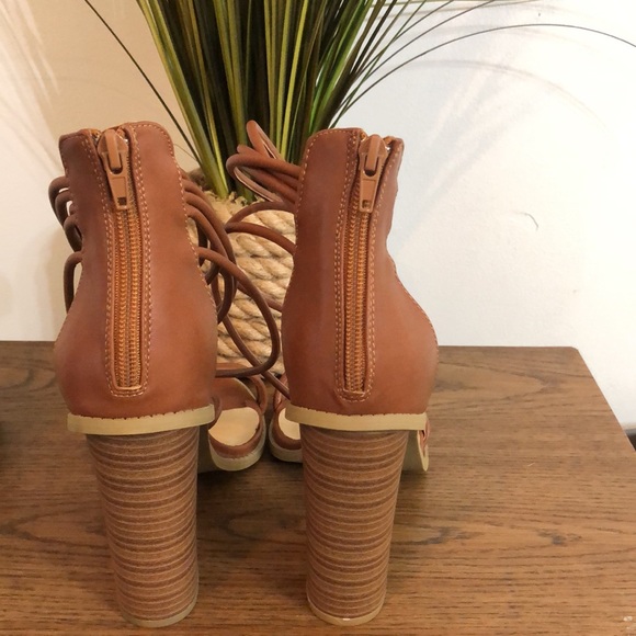 Wild diva straps sandals - Picture 3 of 6